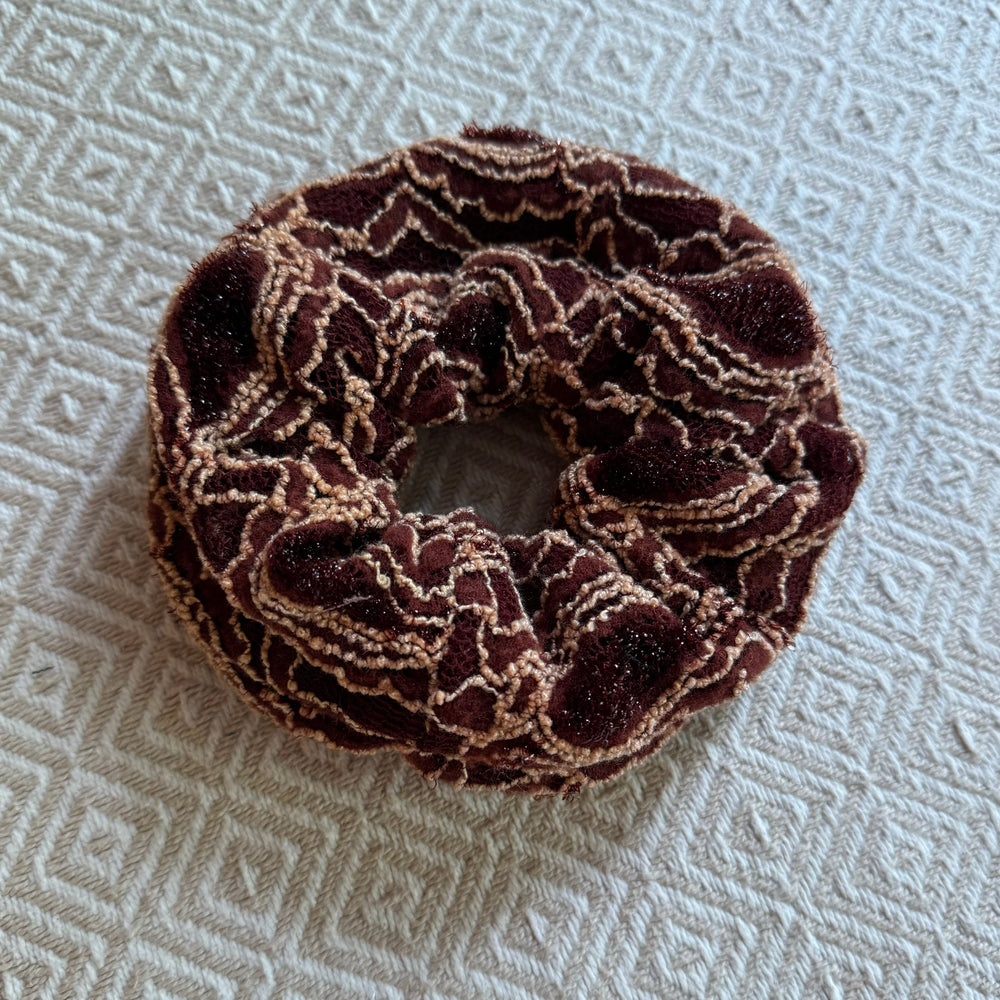
                      
                        Upgecycelte Pocket Scrunchies
                      
                    