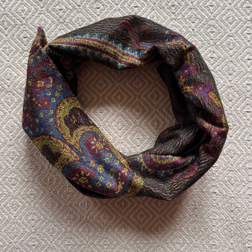 
                      
                        Draht-Trullas Paisley Love
                      
                    