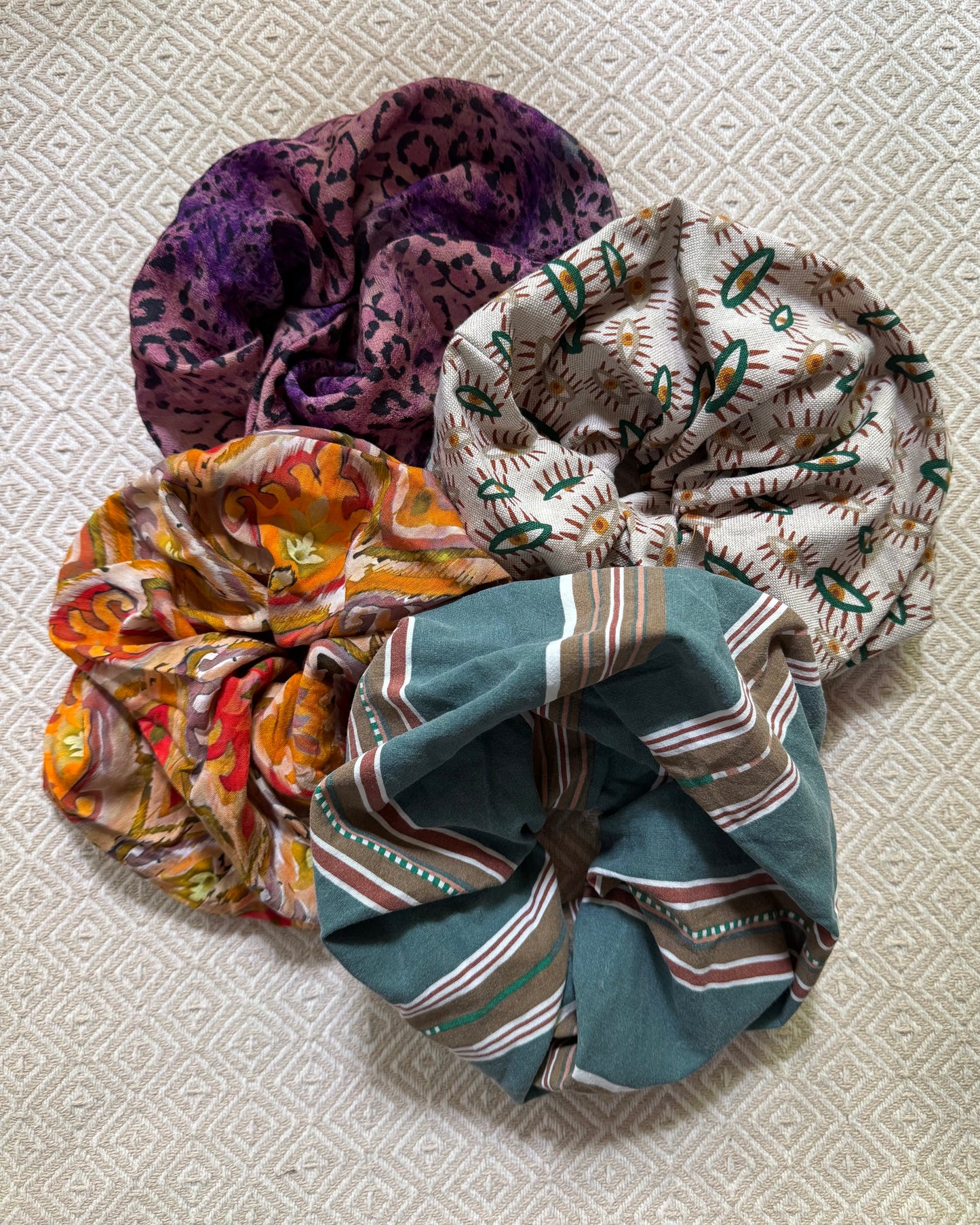 NEU: Upgecycelte Maxi Scrunchies