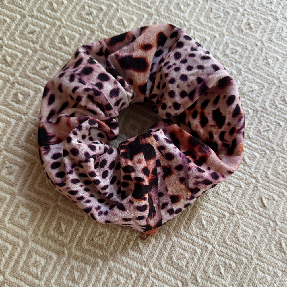 
                      
                        Upgecycelte Pocket Scrunchies
                      
                    