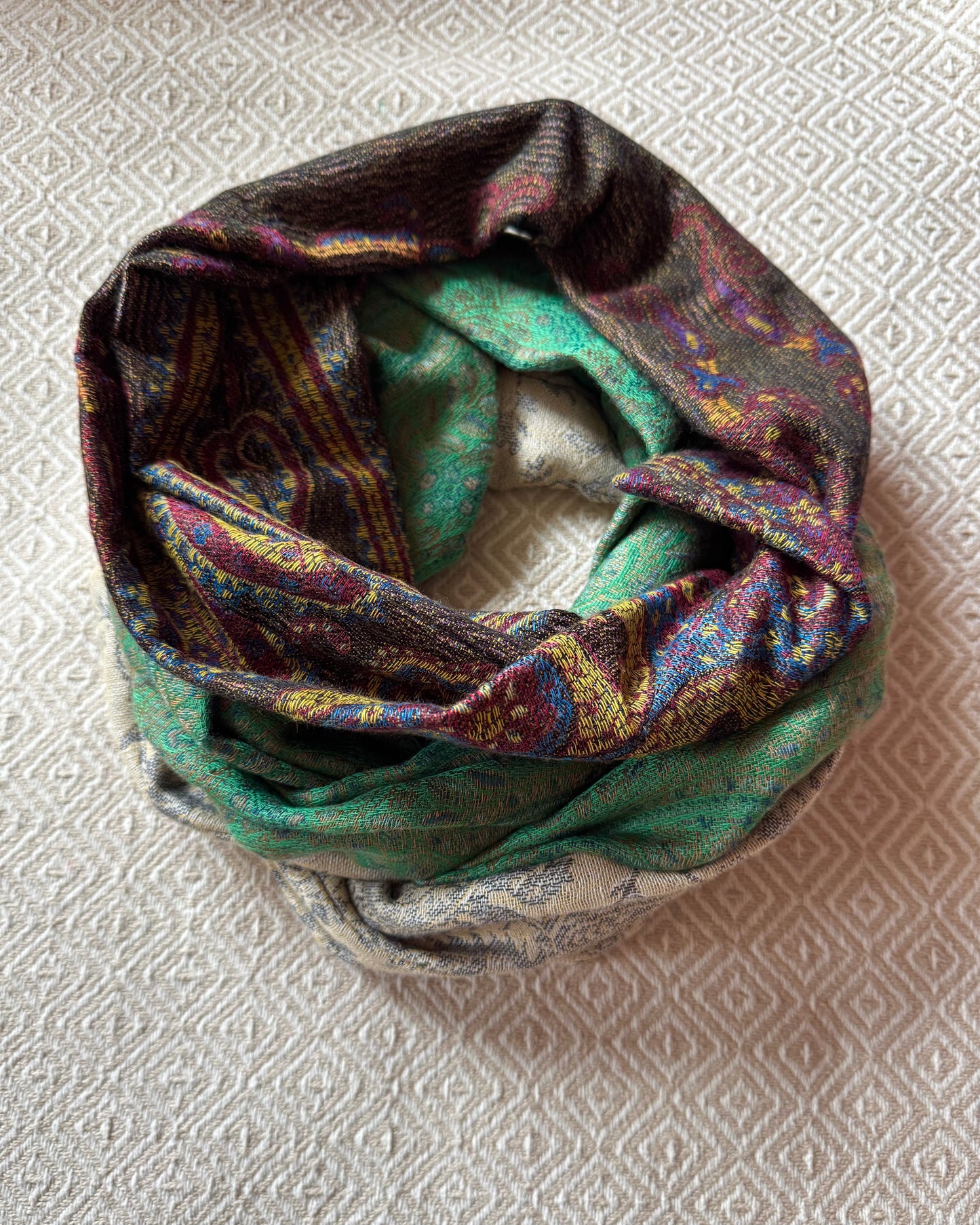 SALE: Draht-Trullas Paisley Love