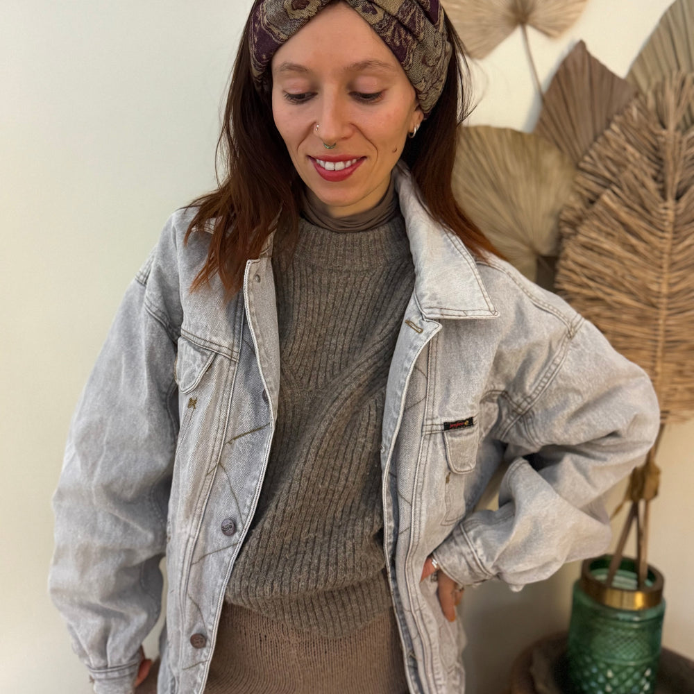 
                      
                        NEU: Upgecycelte Secondhand Jacken
                      
                    