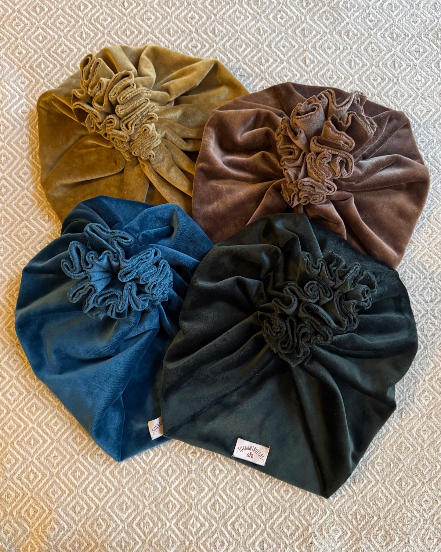 NEU: Upcycling Turbane Samt