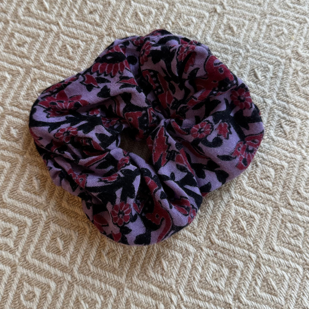 
                      
                        NEU: Upgecycelte Scrunchies
                      
                    
