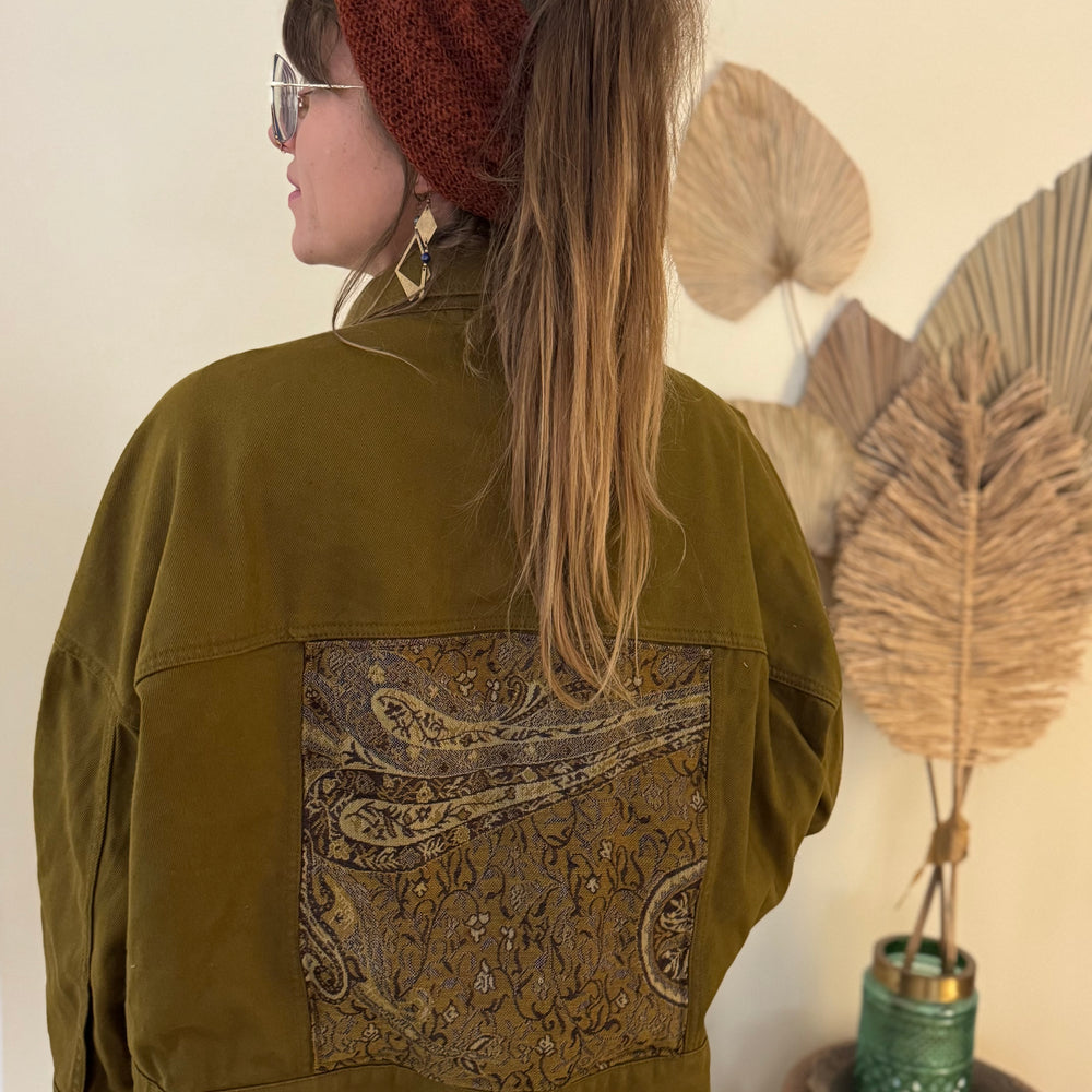 NEU: Upgecycelte Secondhand Jacken