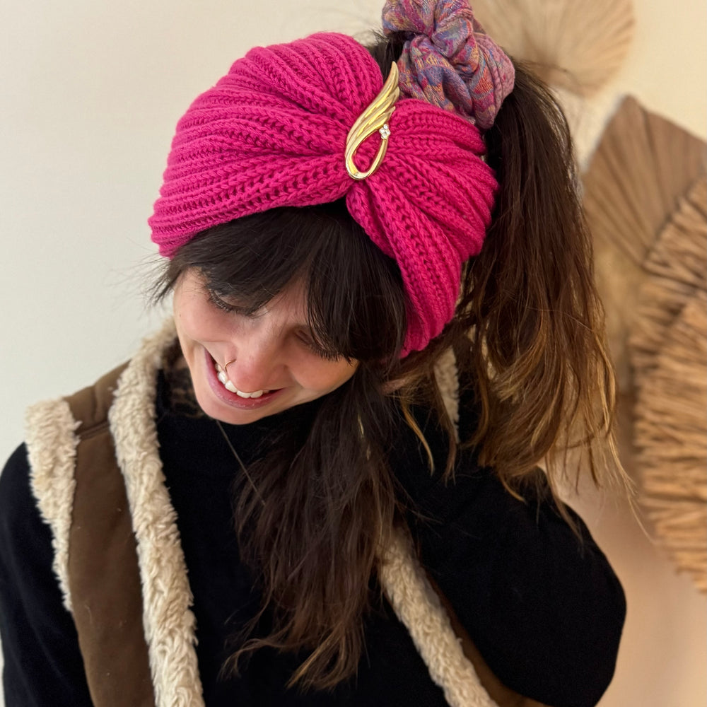 
                      
                        Brooch Headbands Knit 
                      
                    