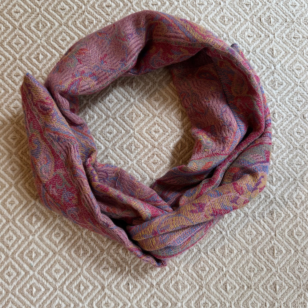 
                      
                        Draht-Trullas Paisley Love
                      
                    