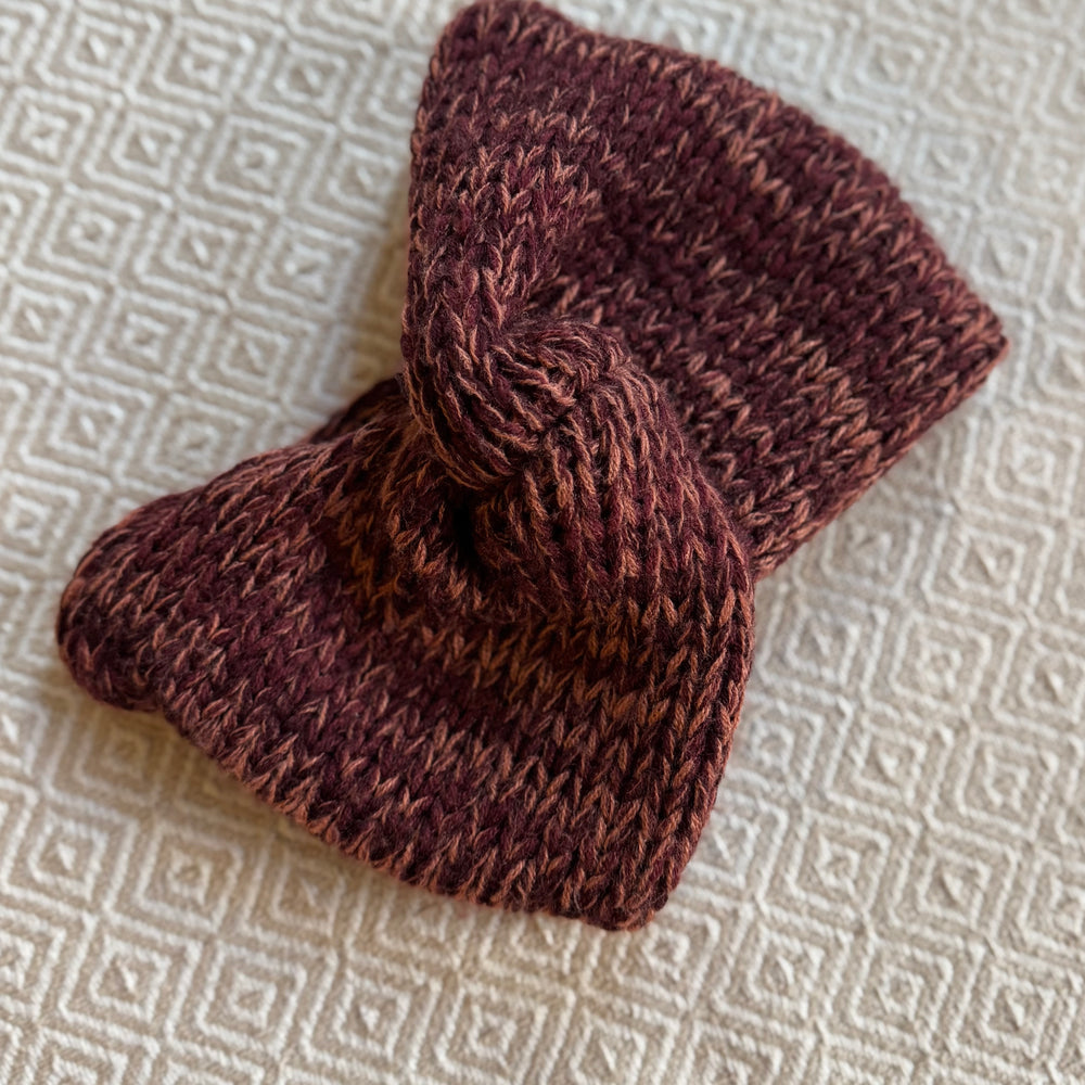 
                      
                        NEU: Strickstirnbänder
                      
                    