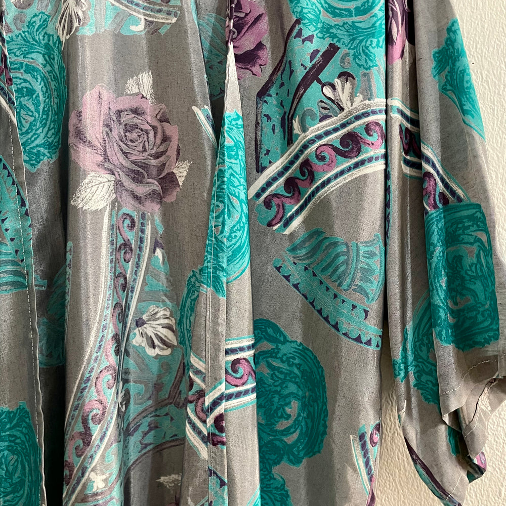 
                      
                        Upcycling Kimonos Sommer
                      
                    