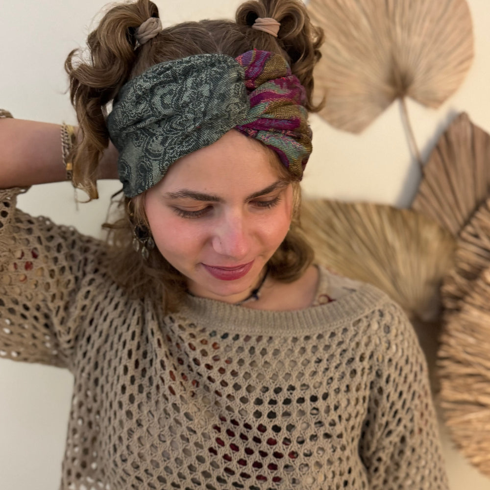 
                      
                        Tuchbänder Paisley Love
                      
                    