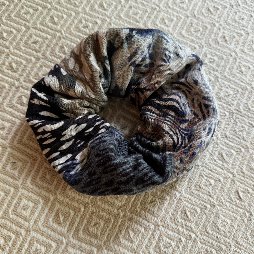 
                      
                        Upgecycelte Pocket Scrunchies
                      
                    