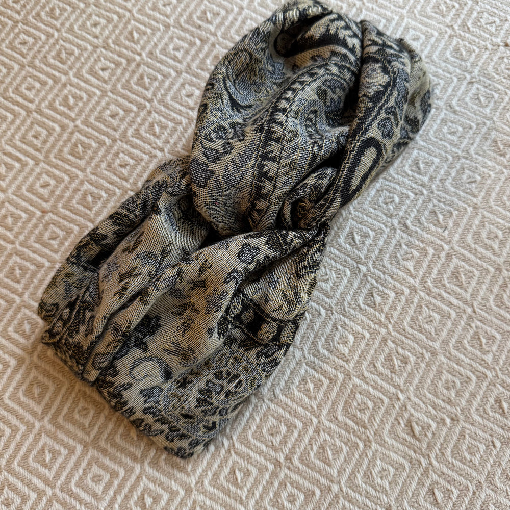 
                      
                        Upcycled Cloth Band Golden Paisley 
                      
                    