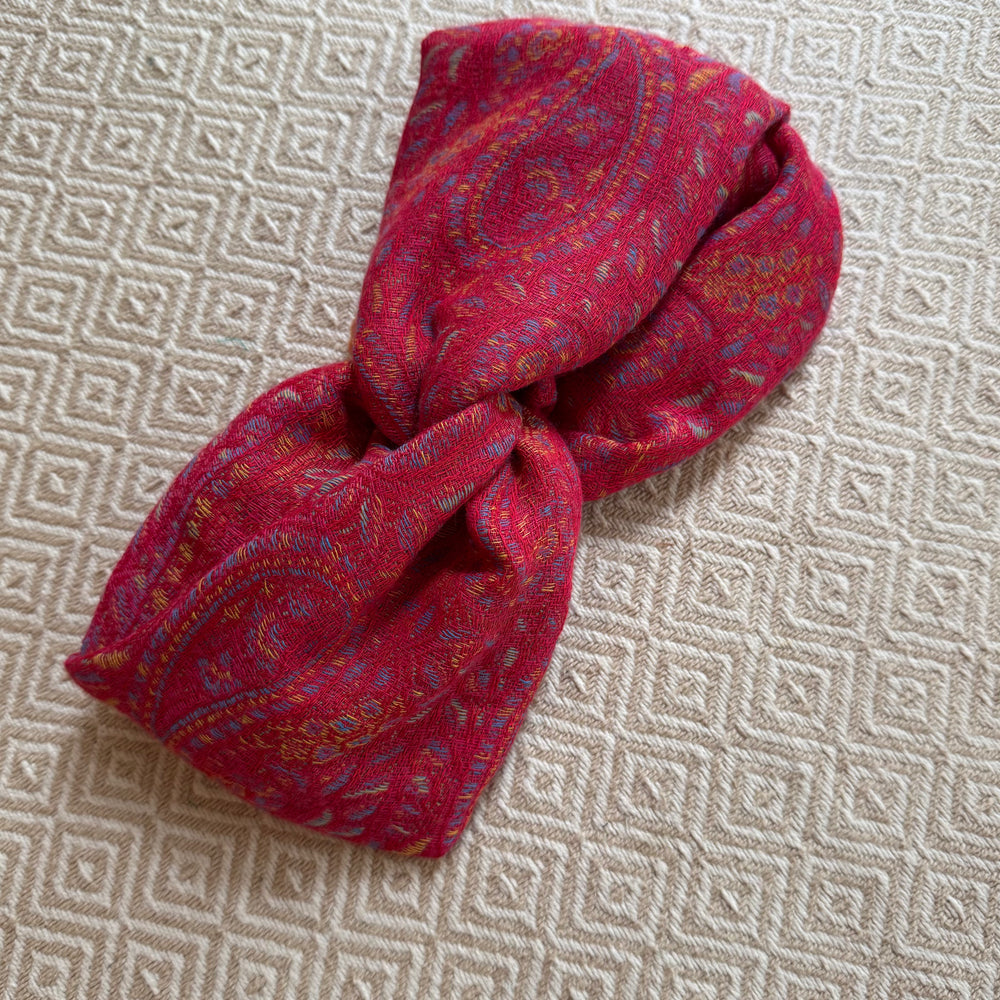 
                      
                        Tuchbänder Paisley Love
                      
                    